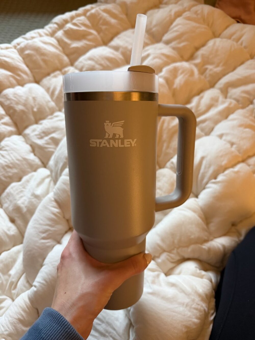 40oz Stanley - Picture 4 of 4